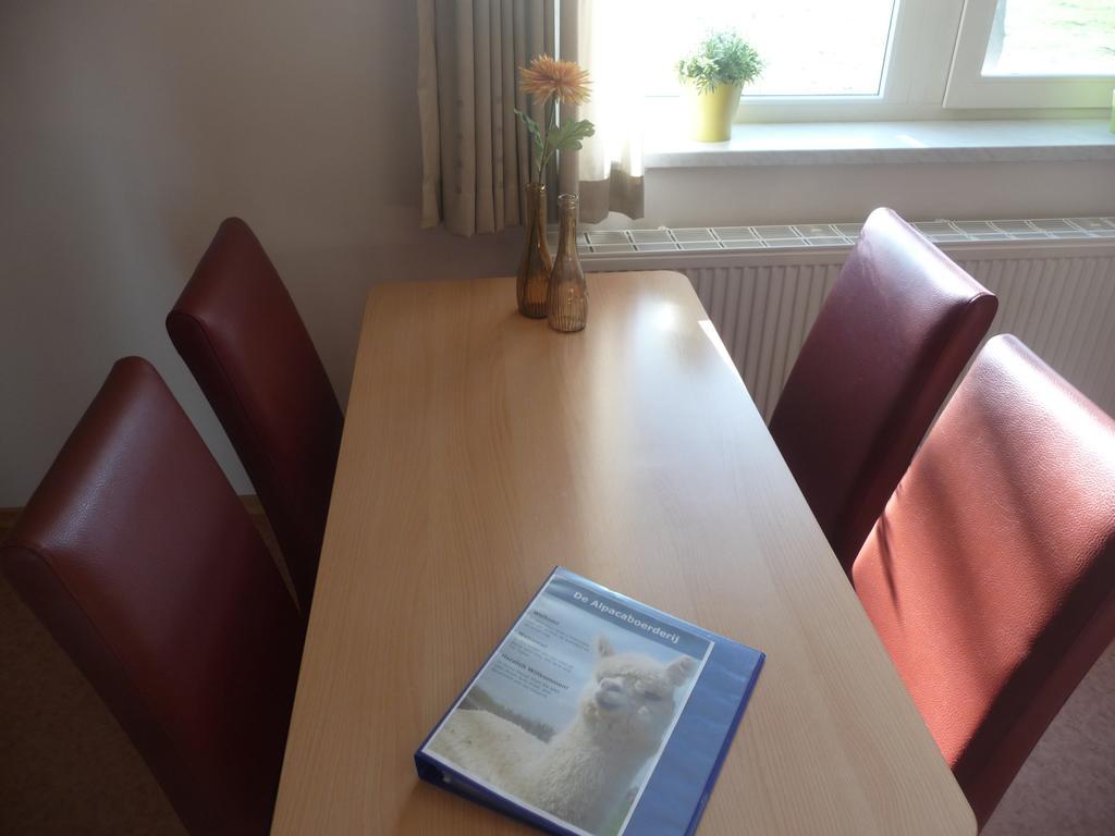 De Alpacaboerderij Apartment Bocholt Room photo